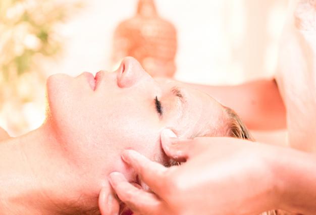 Ayurvedische Kopfmassage (Shiro Abhyanga)